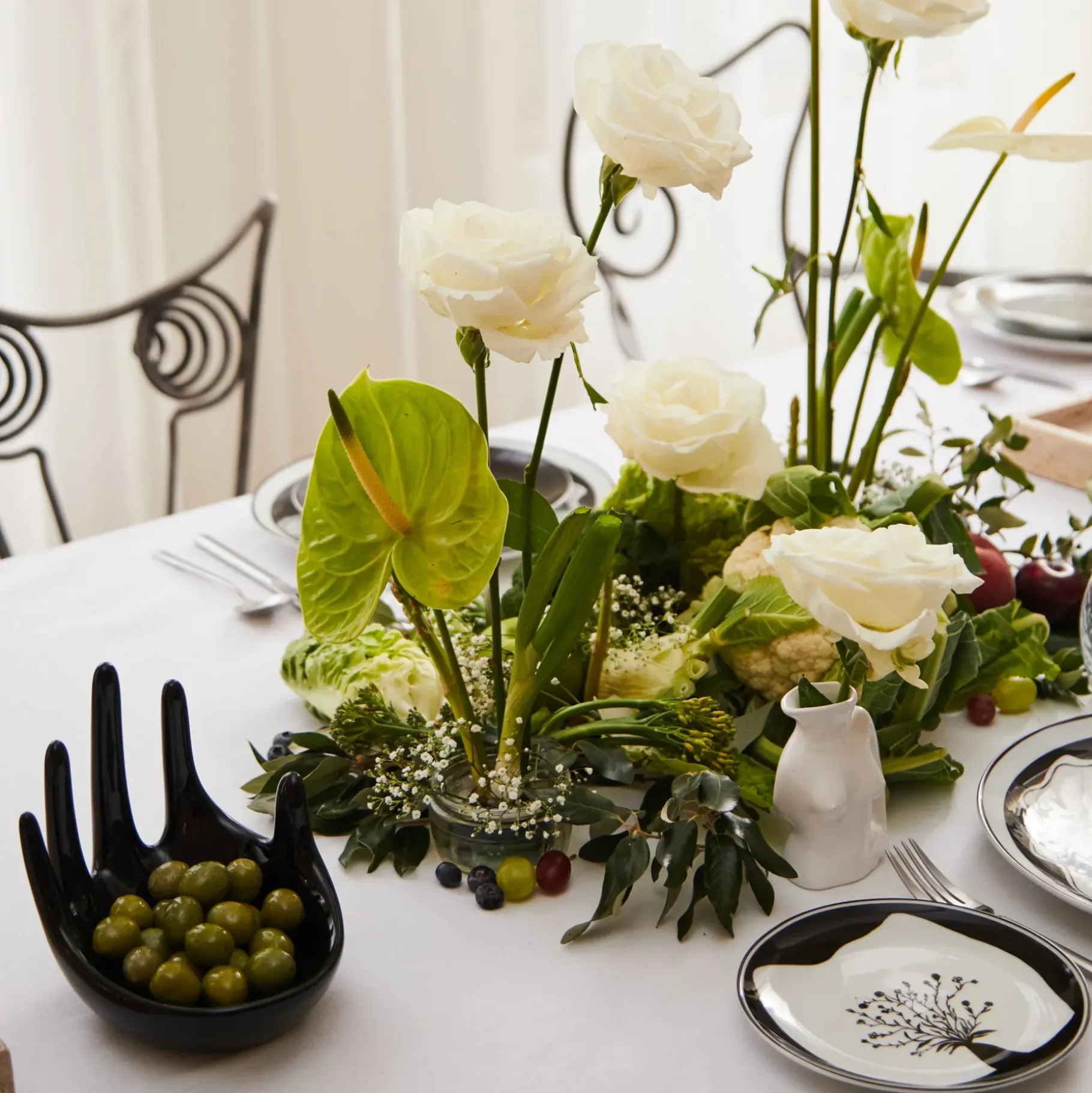 Anissa Kermiche Home-Handful (Black)