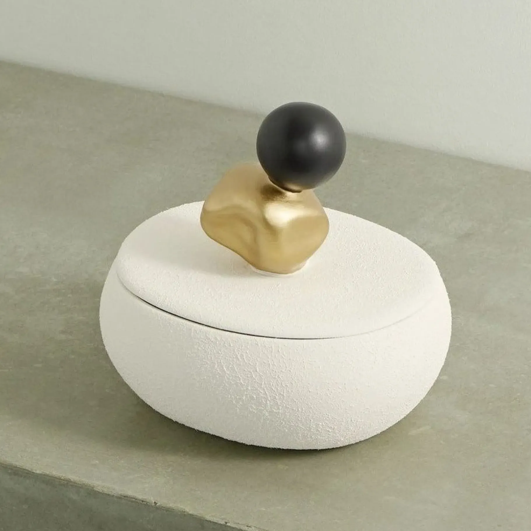 Anissa Kermiche Home-Jewellery Box (White, Gold, Black)