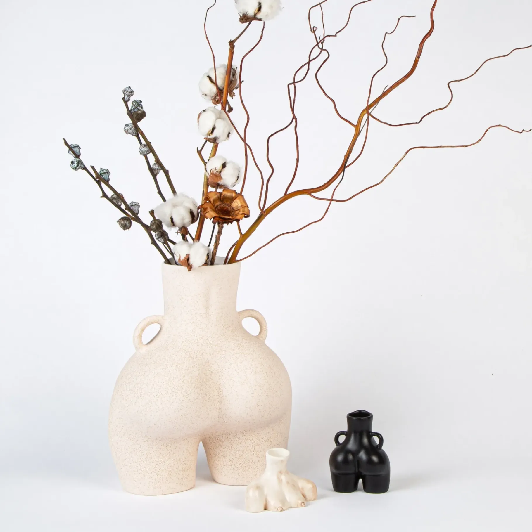 Anissa Kermiche Home-Love Handles Vase (Speckled Beige)