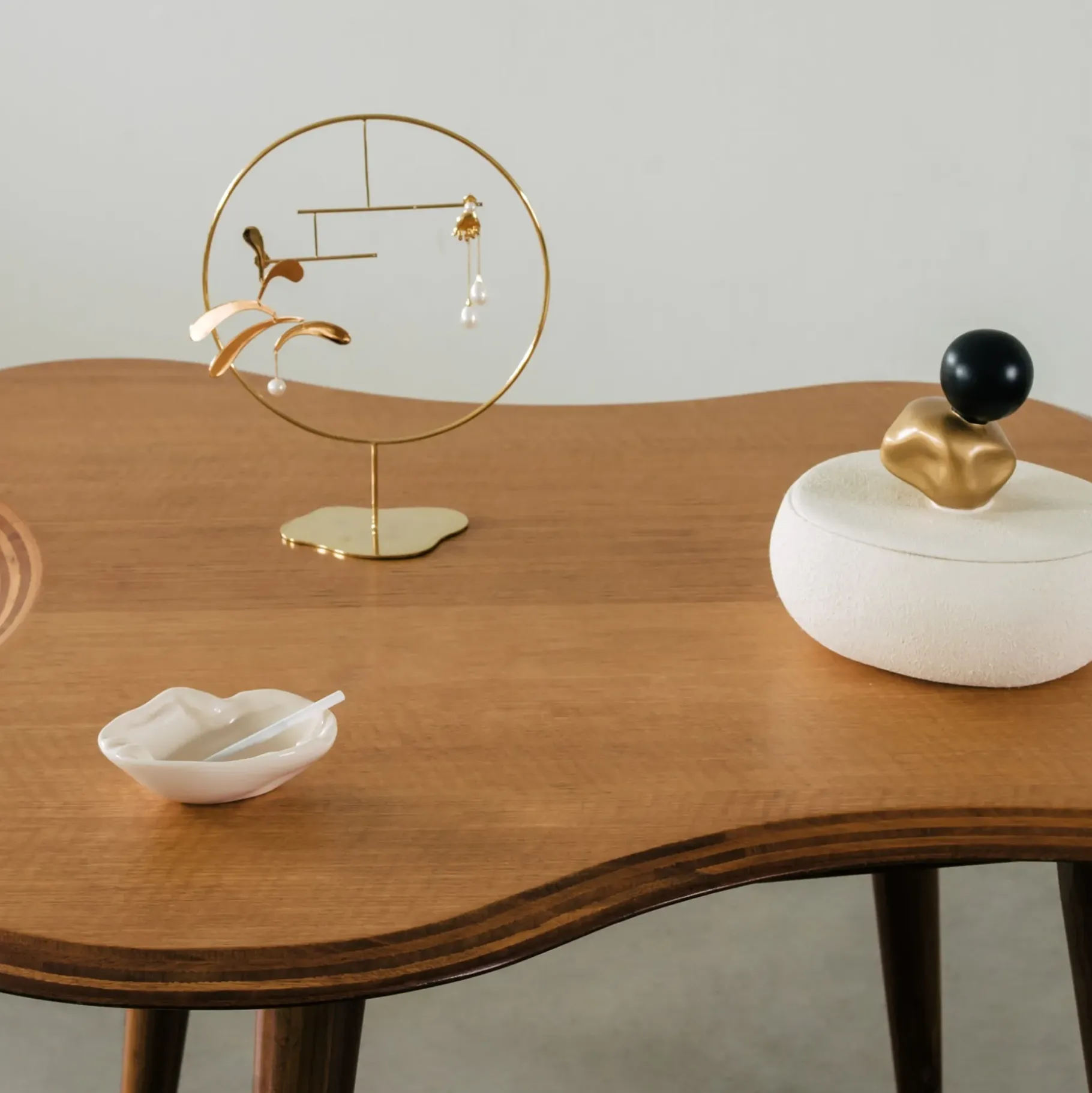 Anissa Kermiche Home-Mobile Jewellery Stand